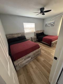 Cozy 3 Bed 2 Bath near Northwood - 6