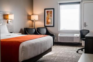Amsterdam Inn & Suites, an Ascend Collection Hotel - 2