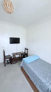 Peaceful Beach Apartment - 8