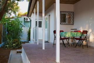 Pleasant Villa, 90 meters from the sea - 1