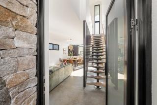 Stone River Villa 4 - Serene Escape - Heated Pool - 4