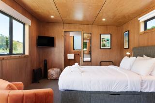 Wainui Studio Near Beach & City - 6