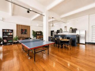 The Nelson Loft - Sauna, Balcony & City Centre Living - 9