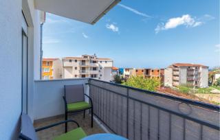 Nice Apartment In Podstrana With House Sea View - 7