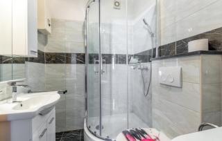 Nice Apartment In Podstrana With House Sea View - 2