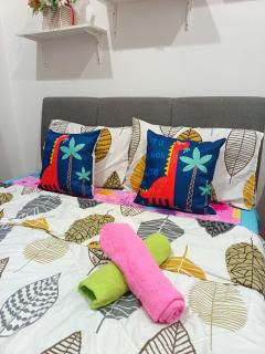 UiTM Entire LRT3 4R Terrace Glamping Home and Kitchen - 7