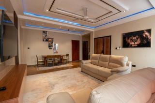 2 Bedroom Apartment with full Kitchen, Accra - 1