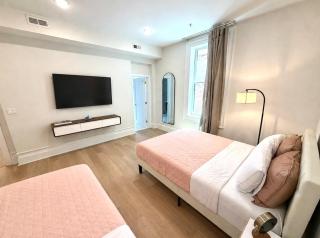 High-End Center City 2 Bed & 2 Bath Apartment - 2