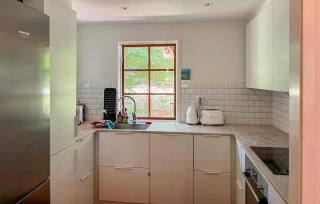 3 Bedroom Cozy Home In Hjärnarp - 7