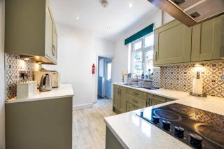 Spacious 3BR House Near Sixfields Duston - 1