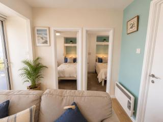 Relaxing Seafront Chalet with Patio near Westward Ho! Beach - 4