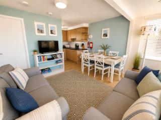 Relaxing Seafront Chalet with Patio near Westward Ho! Beach - 5