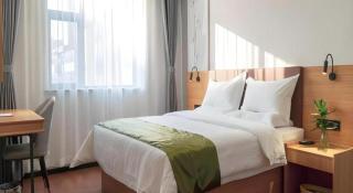 GreenTree Inn Express Datong High-Speed Railway Station Old City Wall - 4