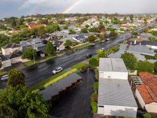 Newly Renovated Geelong Serviced Apartments by Short & Long Stays - 1