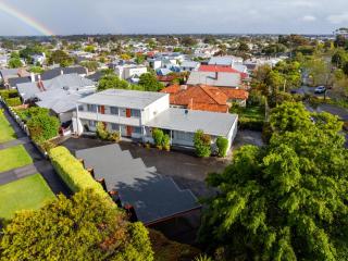 Newly Renovated Geelong Serviced Apartments by Short & Long Stays - 3