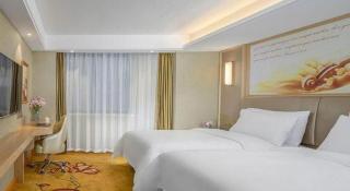 Vienna Hotel Anhui Huainan Railway Station - 1