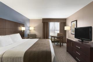 Days Inn by Wyndham Stephenville - 3