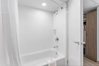 Comfort Suites Bethlehem Near Lehigh University and LVI Airport - 3