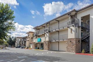 Hillstone Inn Tulare, an Ascend Collection Hotel - 9