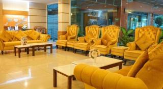 Amnauysuk Hotel - 5