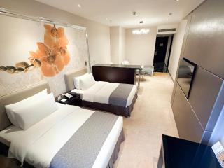 Grand Emperor Hotel - 9