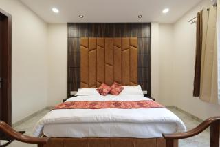 Majestic Stay Inn - 9