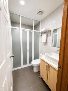 Affordable stay with 4bedbunks - 6