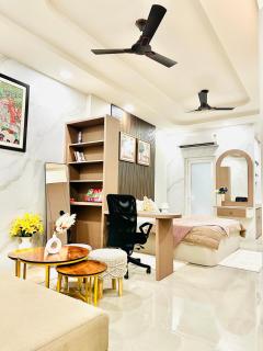 Gurgaon sector 49 near Medanta Hospital - 2