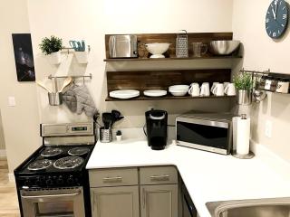 Luxury Tiny House on 1 acre near Zion & St George - 1