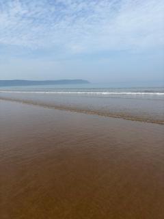 Beautiful Caravan Sleeps 6 views of Lundy Island - 4