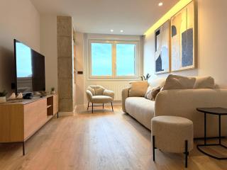 Plaza España - Apartamentos Burgos Deluxe - 1