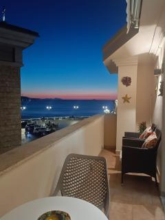 The Square - Luxury Apartment - 9