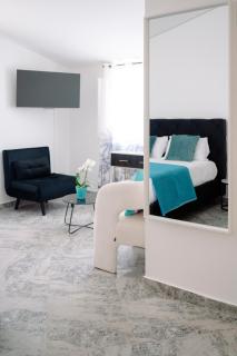 The Square - Luxury Apartment - 6