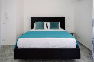 The Square - Luxury Apartment - 7