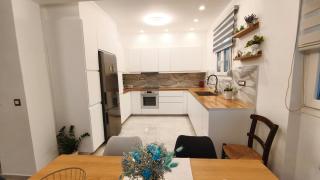 Mare Sereno Retreat - 2