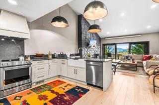 RMR: Four Seasons I Unit 6 Condo in Teton Village - 6