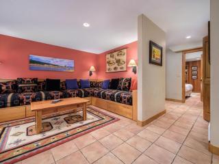 RMR: Snow Ridge 4 Condo in Teton Village - 4