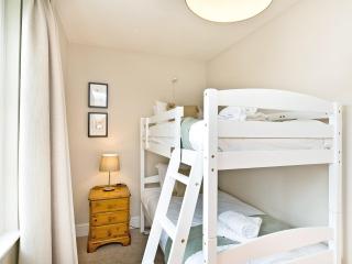 The Farmhouse - Reg - 3
