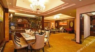 The Bmc Hotel - 8