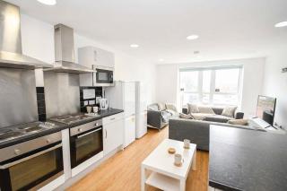 Spacious 6 Bedroom Apartment in Liverpool - 7