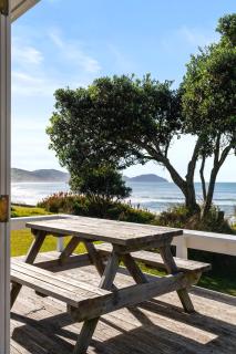On the Dunes - Beachfront Kiwi bach - 3