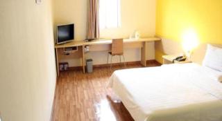 7 Days Inn Wuhan Dingziqiao Zhongnan Road Metro Station - 4