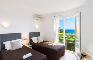 Villa avec Vue Panoramique et Piscine Privée à Corbara - 4