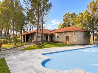 Spacious house with mountain view in Vila Fernando - 2
