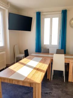 Maison spacieuse à Montsalvy avec grand jardin et terrasse - 7