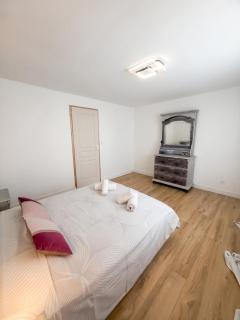 Charmante maison à Villeneuve-sur-Yonne - 94 m² avec 3 chambres - 2