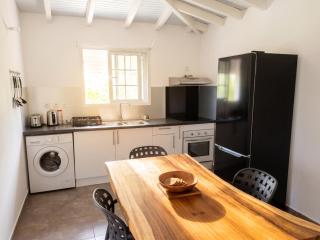 Appartement charmant à Sainte-Rose avec terrasse et jardin – 65 m² - 4