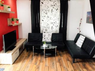 Charming Apartment in Oštarski Stanovi - Terrace - 9