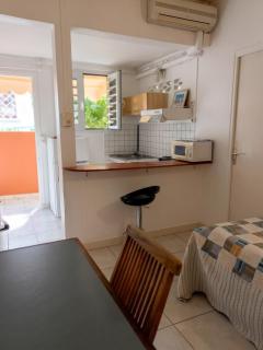 Studio charmant au cœur de Fort-de-France, 22 m², vue sur le jardin - 2