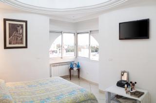 Sea View Apartment in Hammamet with Shared Pool - 5